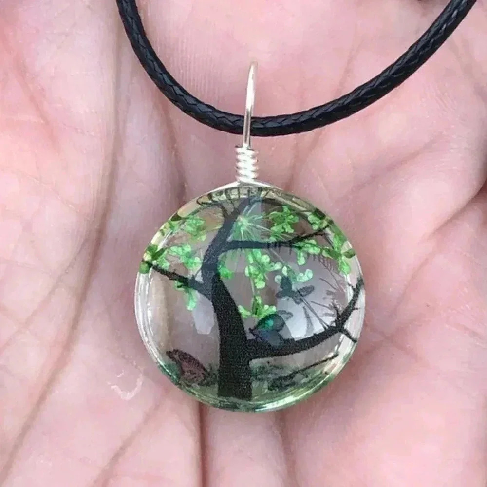 Green Circle Real Flower Glass Tree Butterfly Necklace NWT